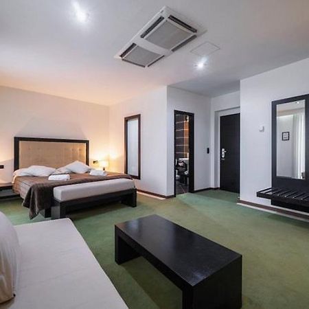 Hotel Astory Plzen Ngoại thất bức ảnh
